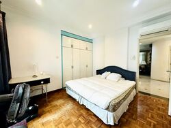 Gold Coast Condo (D5), Condominium #549138921